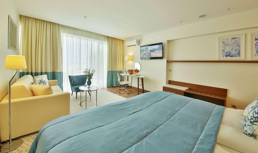 Maritim Hotel Paradise Blue Albena Kamer foto