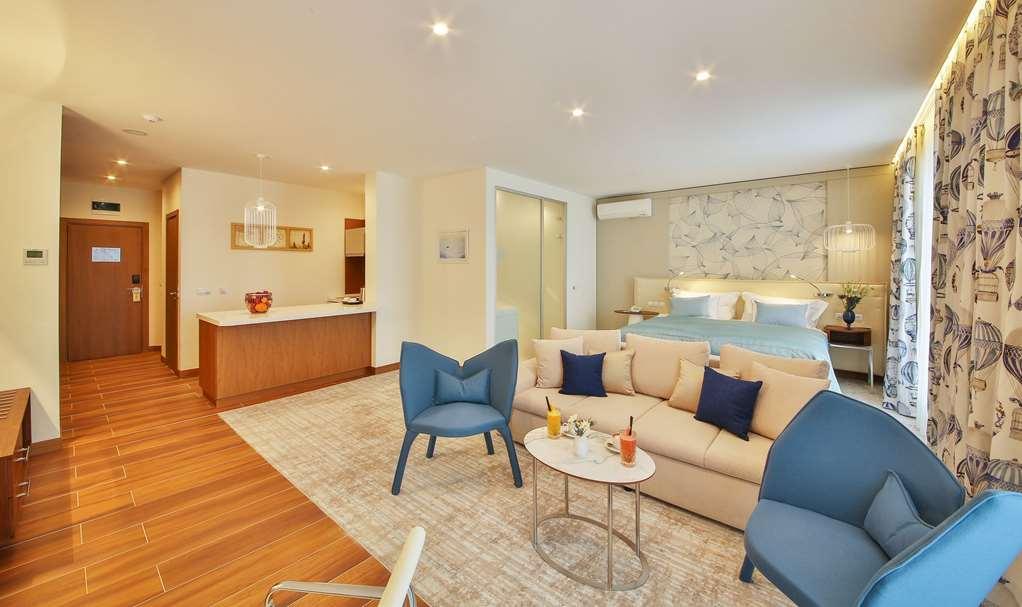 Maritim Hotel Paradise Blue Albena Kamer foto