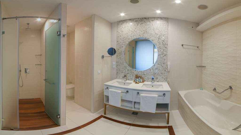 Maritim Hotel Paradise Blue Albena Kamer foto