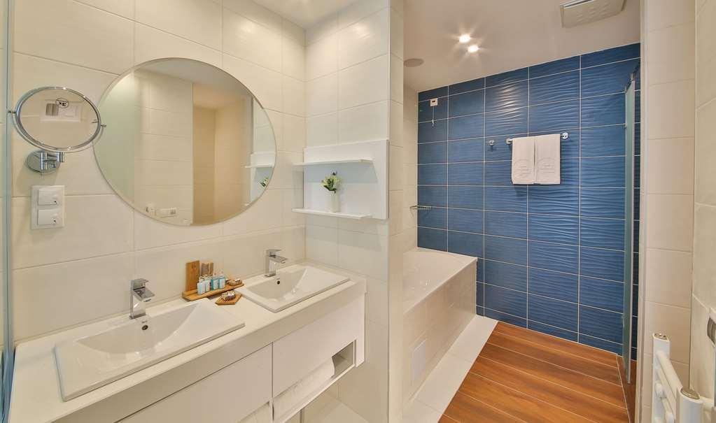 Maritim Hotel Paradise Blue Albena Kamer foto